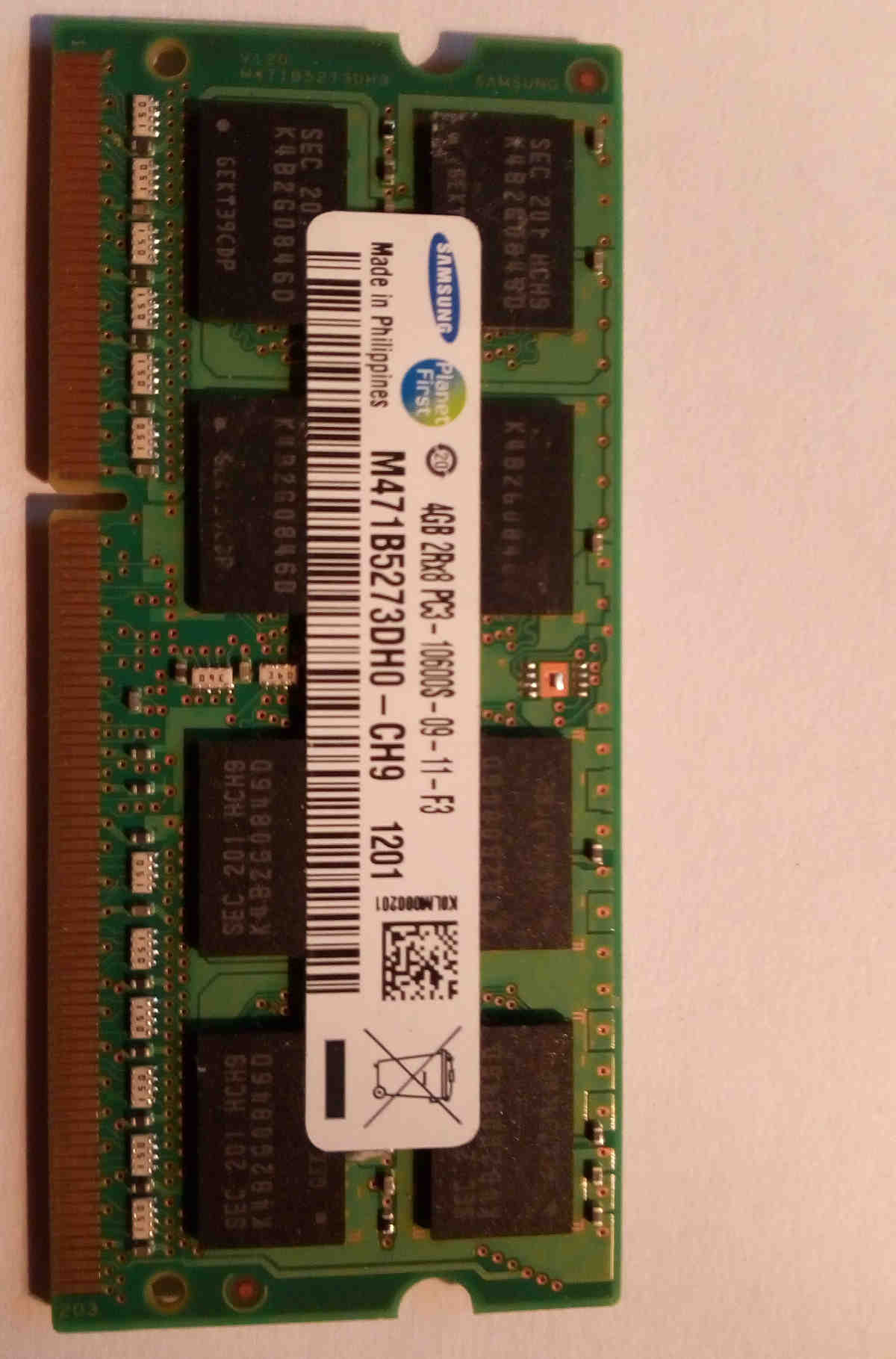 M471B5273DH0-CH9, RAM SAMSUNG DDR2 4Gb non ECC PC3-10600S, latence CL9, 1.425V -1.575V, taux de transfert : 1333 MHz. Garantie 2 ans.