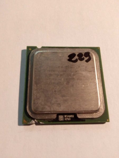 Garantie 2 ans, retour produit 30 jours ! SL8PP Intel Pentium 4, 2.8GHz, 1Mb cache L2, socket 775, 800MHz FSB, 64 bits hyper-threading