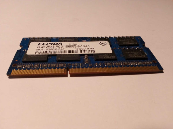 EBJ21UE8BFU0-DJ-F RAM Portable ELPIDA DDR3 2Gb non ECC PC3-10600S, CL9, temps du cycle 1.5ns, 1.8V (+/-0.075), garantie 2 ans