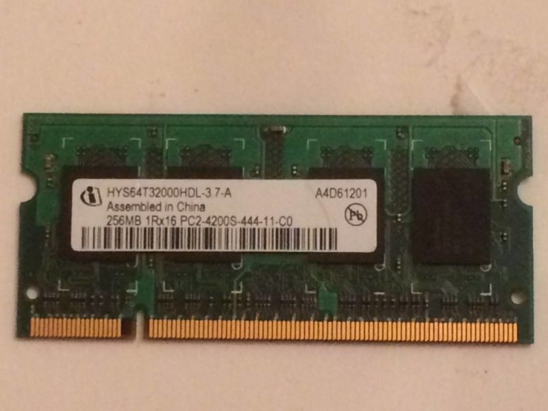 HYS64T32000HDL-3.7-A RAM Portable Infineon DDR2 256Mb non ECC PC2-4200S, latence CL4, 1.8V +/-0.075, 533MHz. Garantie 2 ans.